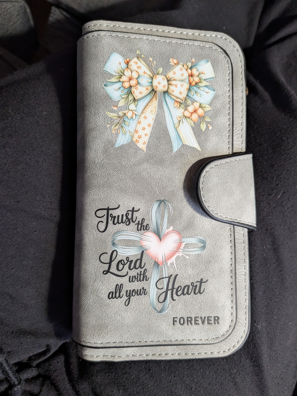 Source Unknown Gray Wallet with Pastel Bow and Heart Design